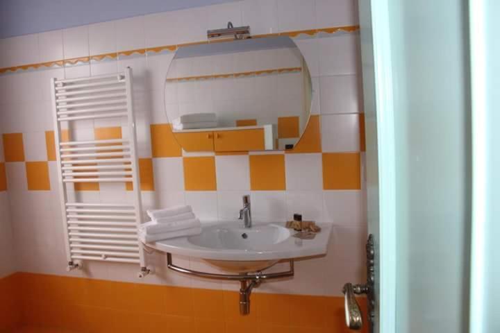 Ari B&B Montesilvano Marina Zewnętrze zdjęcie